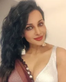 Flora Saini